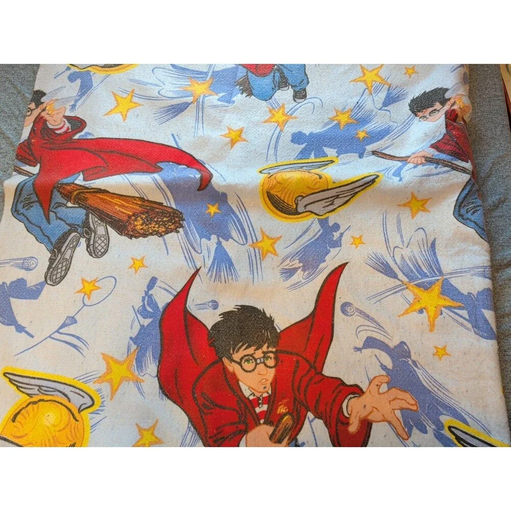 VTG HTF Harry Potter Quidditch Twin size Blanket W/Satin Binding